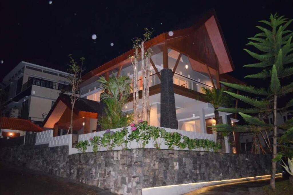 Villa Agro Kusuma Pinus R7 Batu  Bagian luar foto